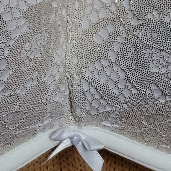 Lasenza bra - Picture 3 of 8